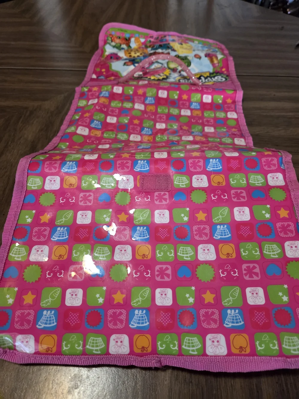 Shopkins Pink Kids Carry Case - Pink